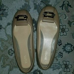 Michaels Kors loafers